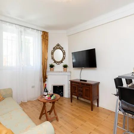 Pelige 3 Yourhosthelper Apartment *