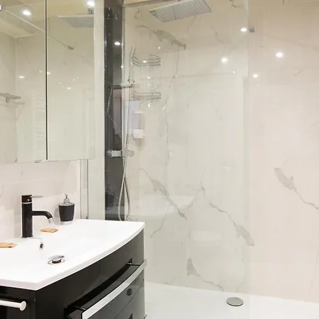 Pelige 3 Yourhosthelper Apartament *