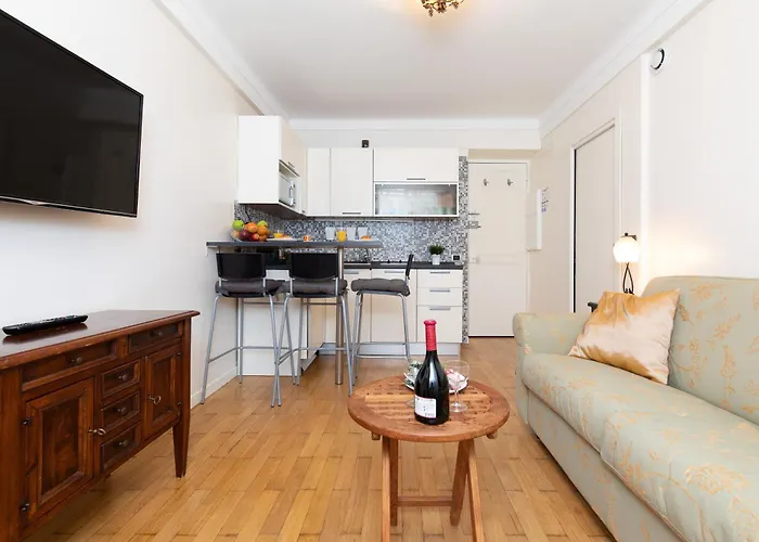 Pelige 3 Yourhosthelper * كان